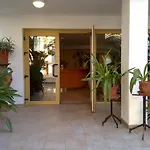 Hostal Leo D\'Or