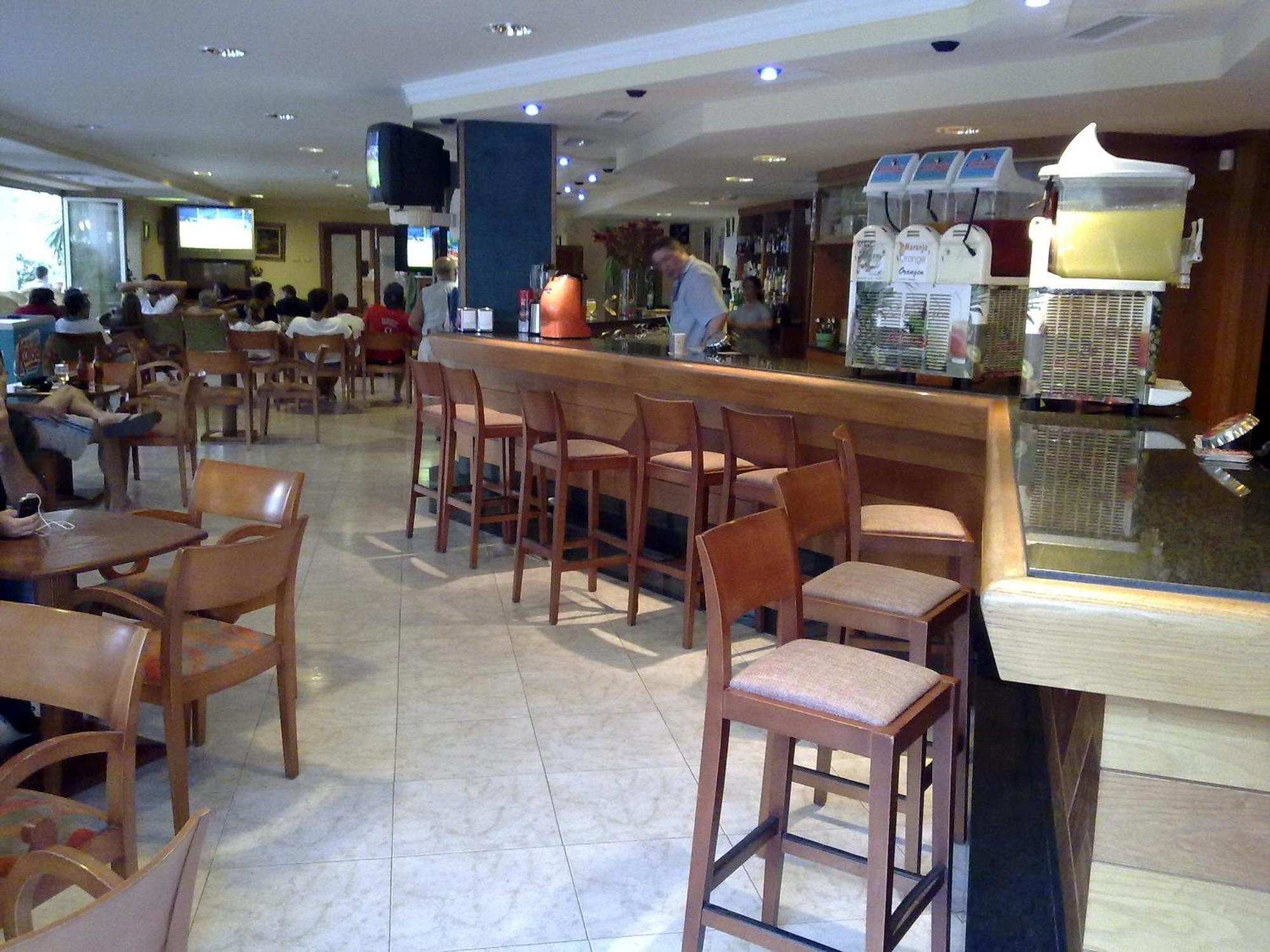 Guest house Hostal Leo D'Or 2*
